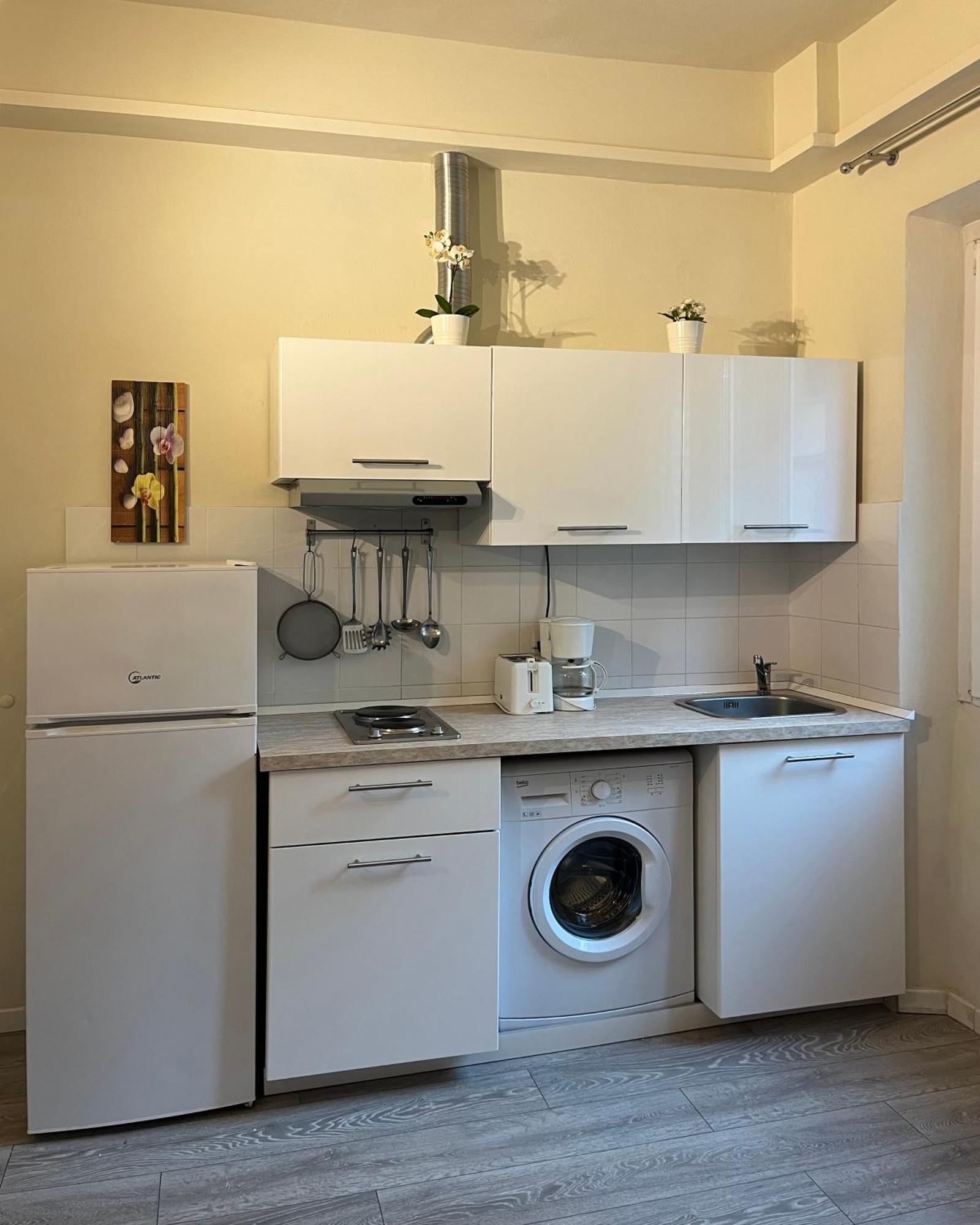 Vasari - Near Smn Station Apartamento *